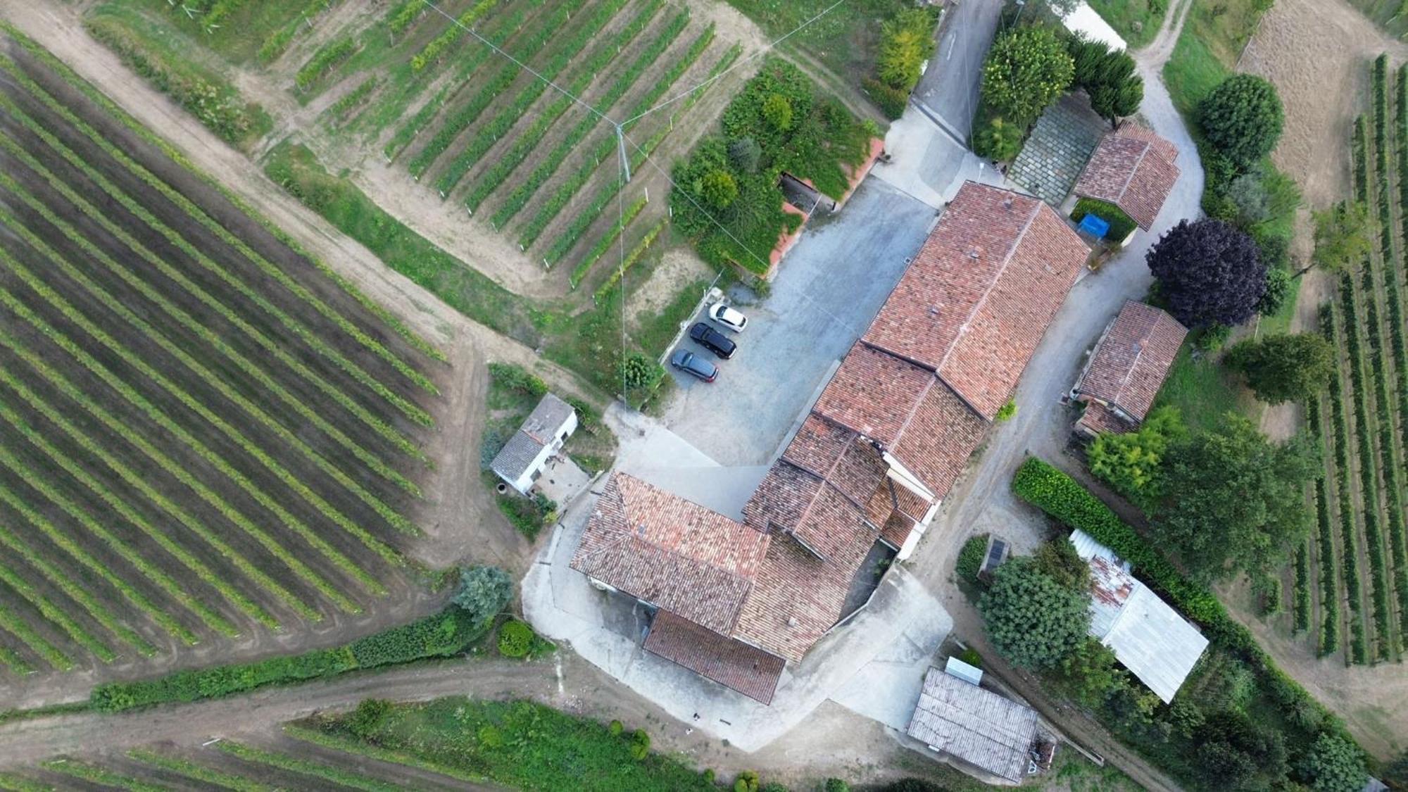 Ca Trifolera Barbaresco - Romantico Cascinale Con Antica Cantina Nel Cuore Delle Langhe - Degustazione Vini Nella Nostra Cantina 외부 사진